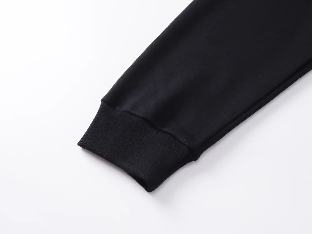 【 . Quality】BALENCI*GA/ .SS 24 New Arrival，LOOP SPORTS ICON . . Authentic ， ！ ZP 。 460 ， . ， ，。 。 . ， 。 OS . Same Style ：BL 238901 ：Black Size：XS S M L